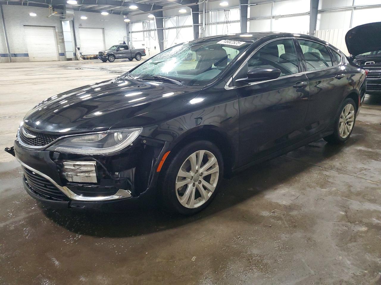 2015 CHRYSLER 200 LIMITED | 1C3CCCAB7FN653656 | UPCARS