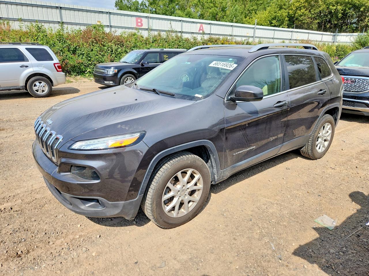 2017 JEEP CHEROKEE LATITUDE | 1C4PJMCB4HW563724 | UPCARS