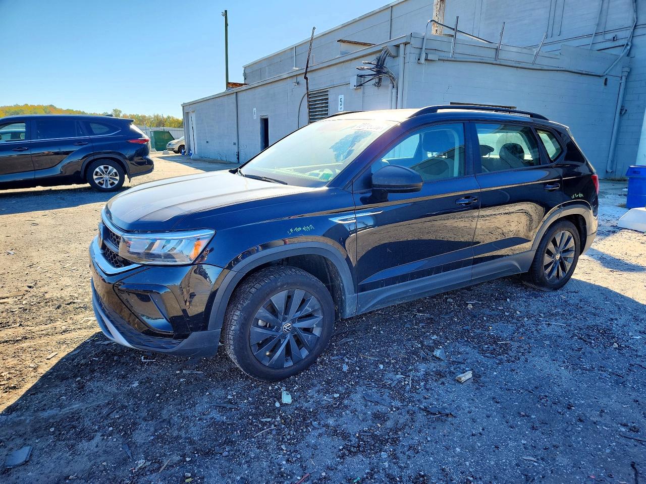 2022 VOLKSWAGEN TAOS S | 3VVCX7B23NM035332 | UPCARS