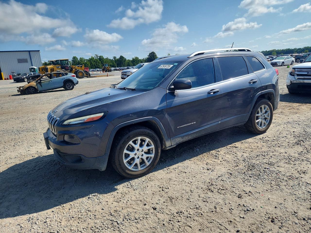 2015 JEEP CHEROKEE LATITUDE | 1C4PJMCSXFW521877 | UPCARS