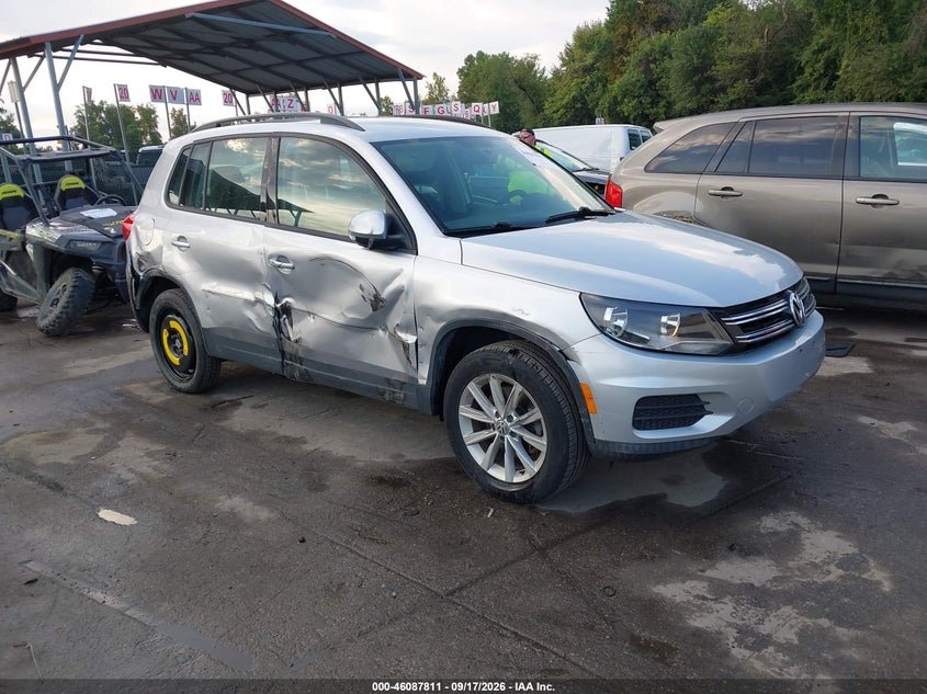 2018 VOLKSWAGEN TIGUAN LIMITED 2.0T | WVGAV7AX5JK004959 | UPCARS
