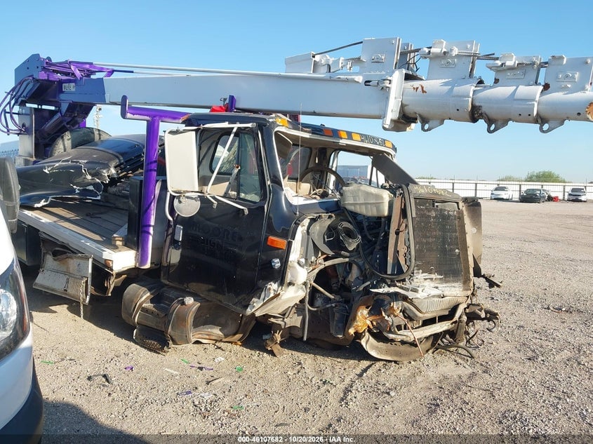 1998 INTERNATIONAL 4000 4900 | 1HTSDAAN3WH533552 | UPCARS