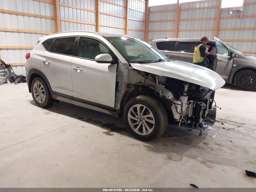 2017 HYUNDAI TUCSON SE PLUS | KM8J33A48HU527833 | UPCARS