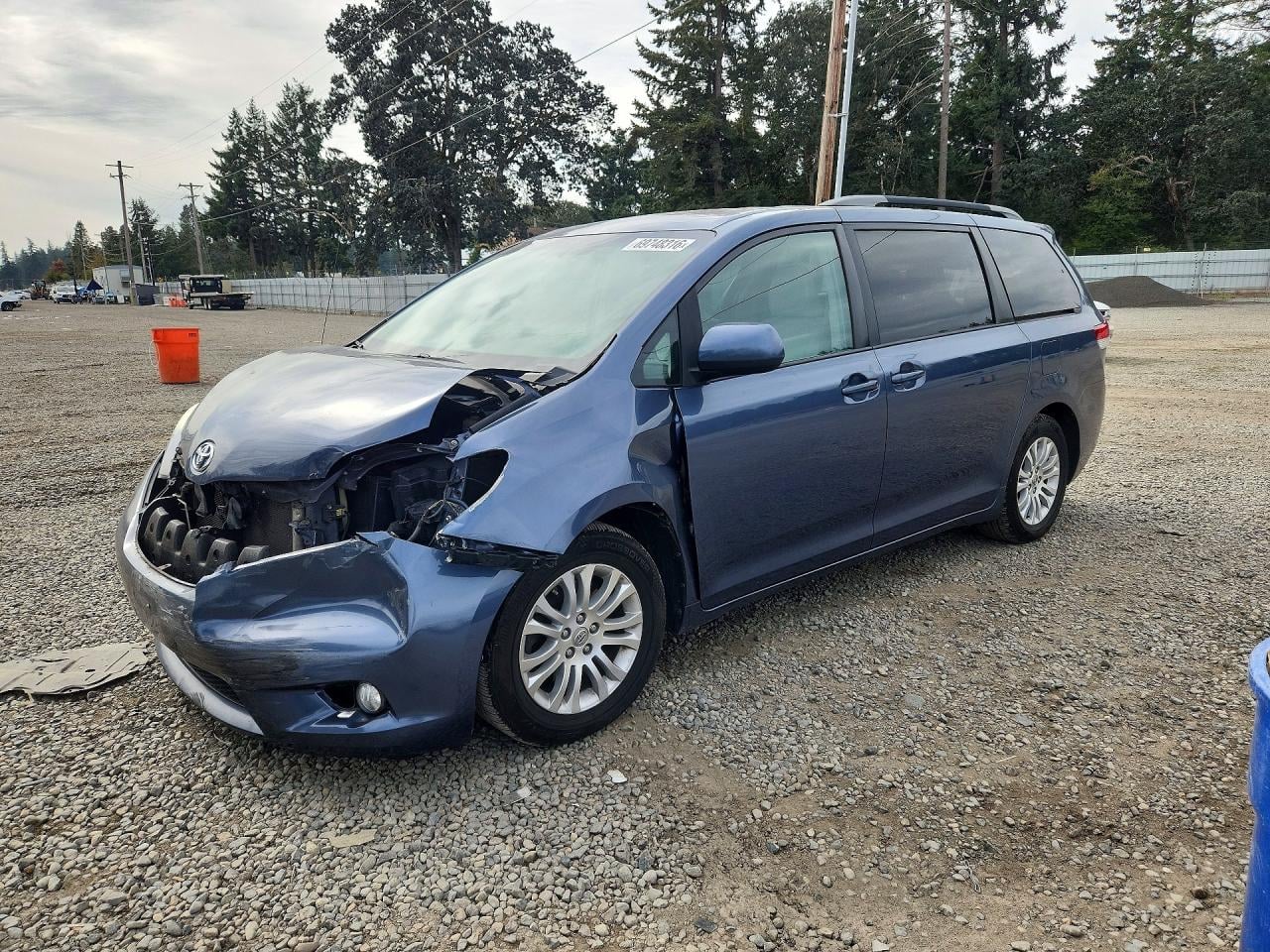2014 TOYOTA SIENNA XLE 8-PASSENGER | 5TDYK3DC1ES518075 | UPCARS