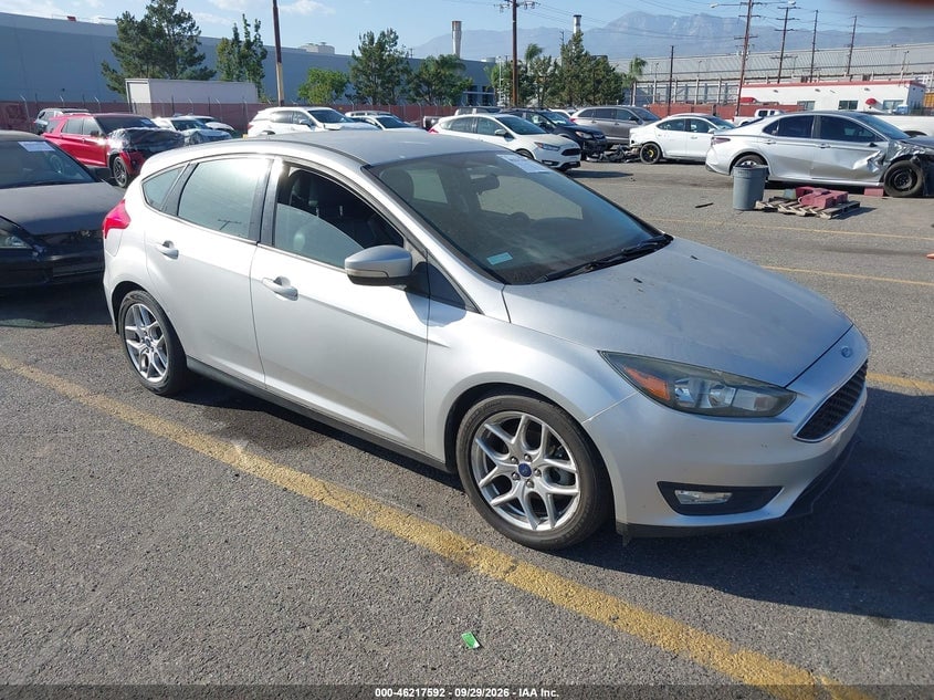 2015 FORD FOCU SE | 1FADP3K24FL326331 | UPCARS