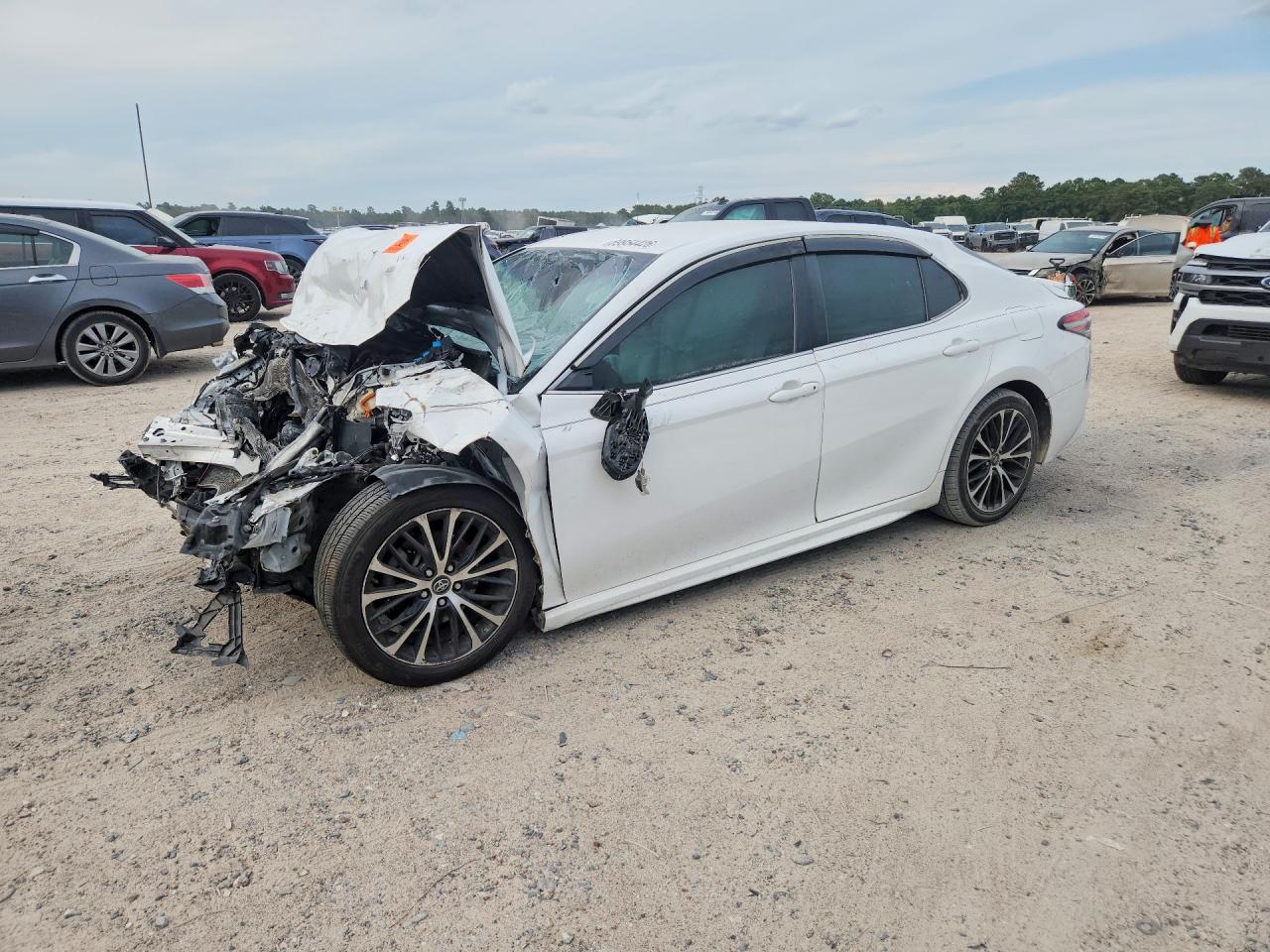 2018 TOYOTA CAMRY SE | 4T1B11HK4JU005645 | UPCARS
