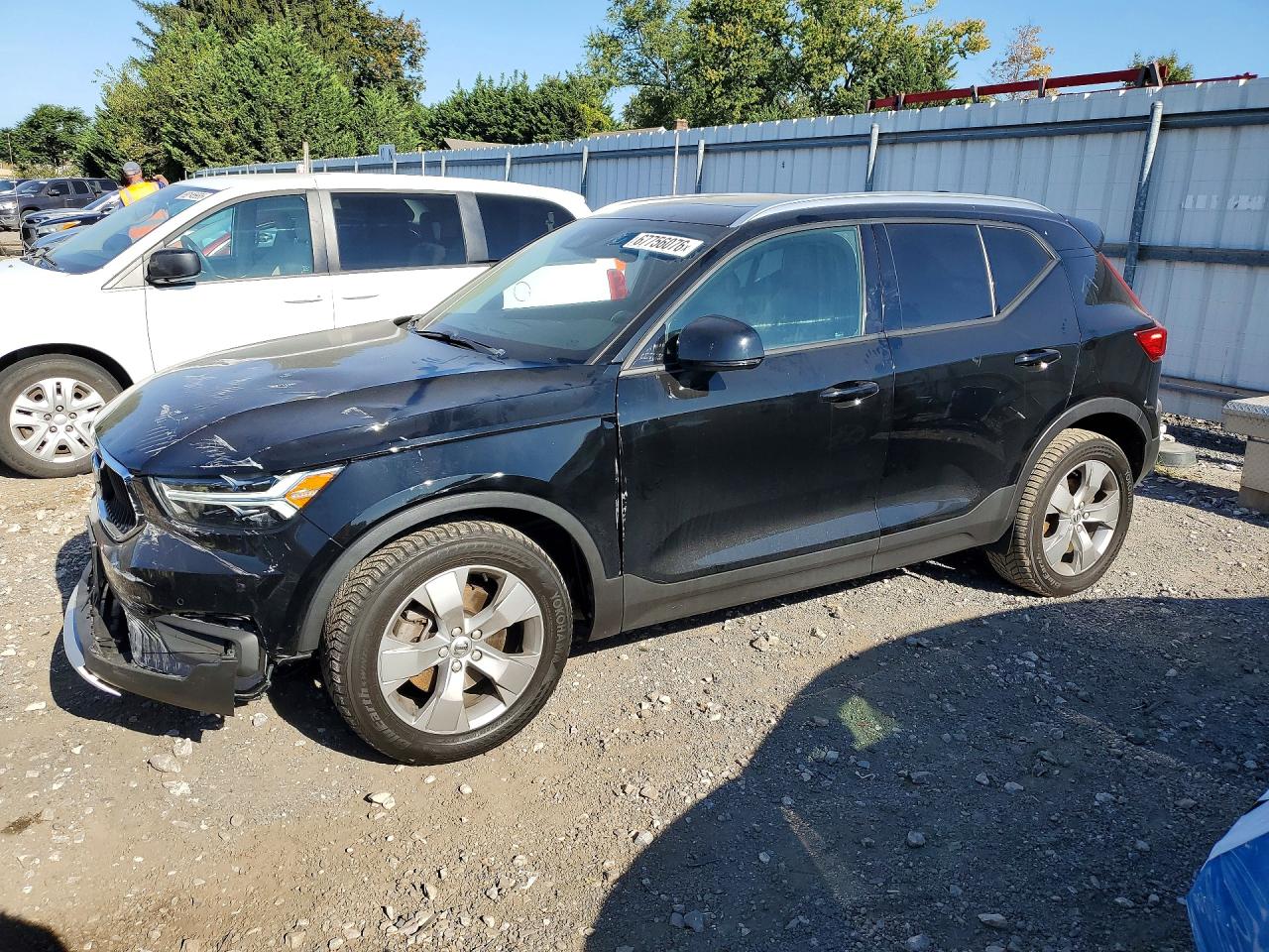 2021 VOLVO XC40 T5 MOMENTUM | YV4162UK3M2424922 | UPCARS
