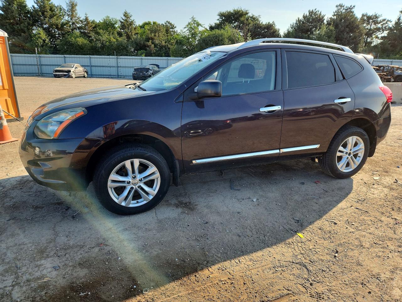 2015 NISSAN ROGUE S | JN8AS5MV2FW756098 | UPCARS