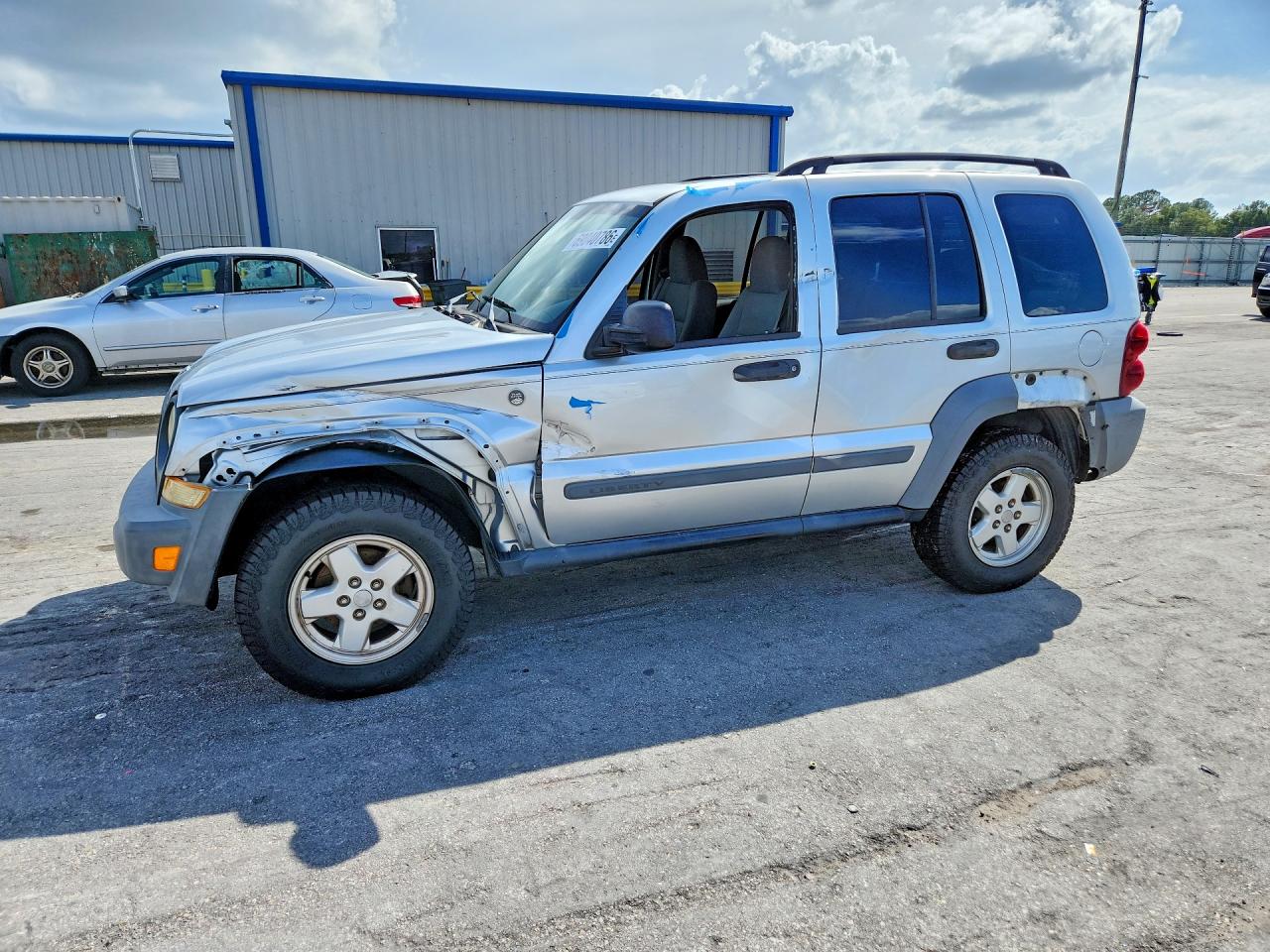 2005 JEEP LIBERTY SPORT | 1J4GL48K55W663873 | UPCARS