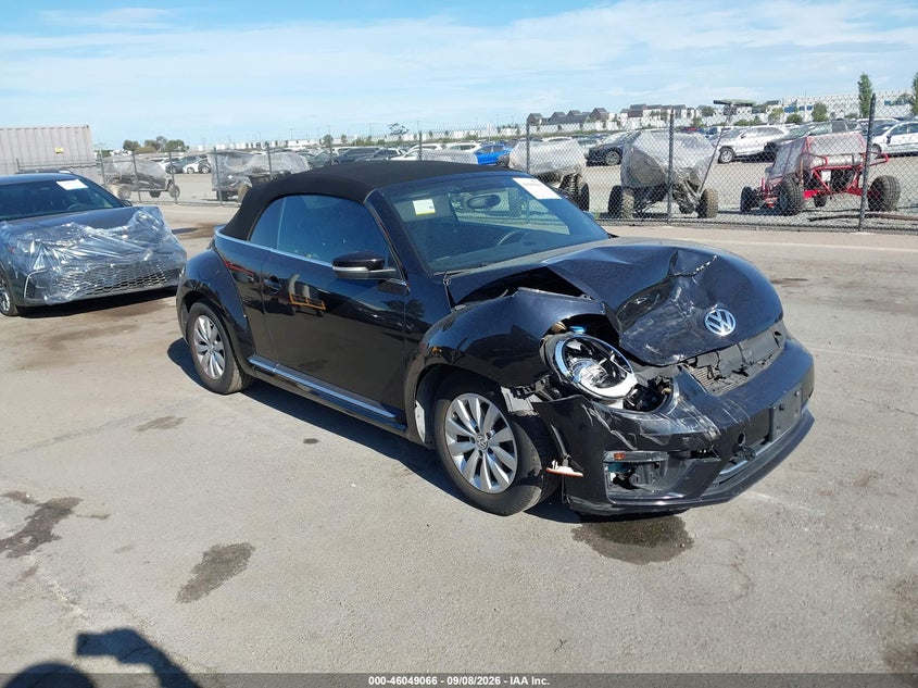 2018 VOLKSWAGEN BEETLE | 3VW5DAAT6JM511412 | UPCARS