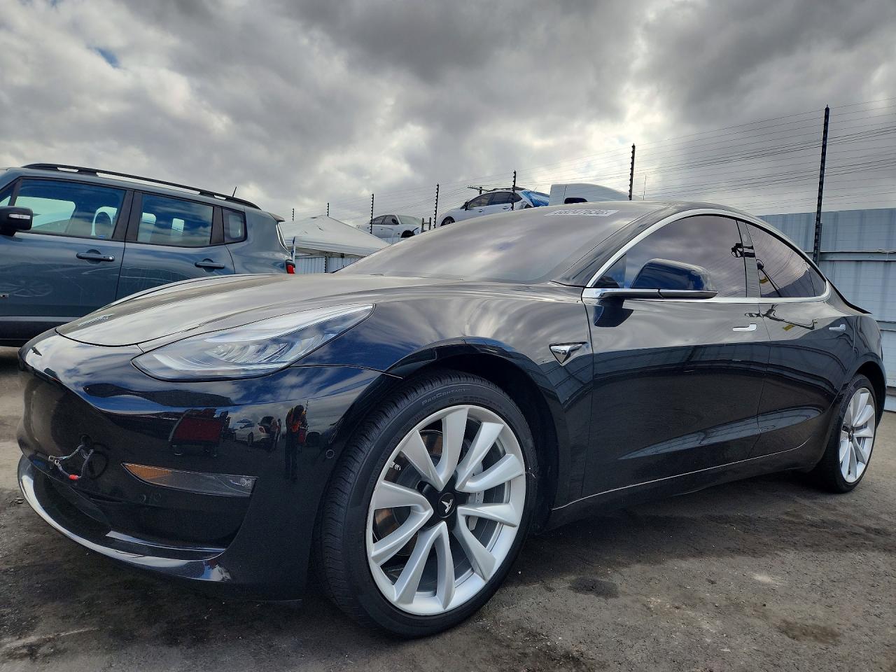 2019 TESLA MODEL 3 | 5YJ3E1EB2KF194078 | UPCARS