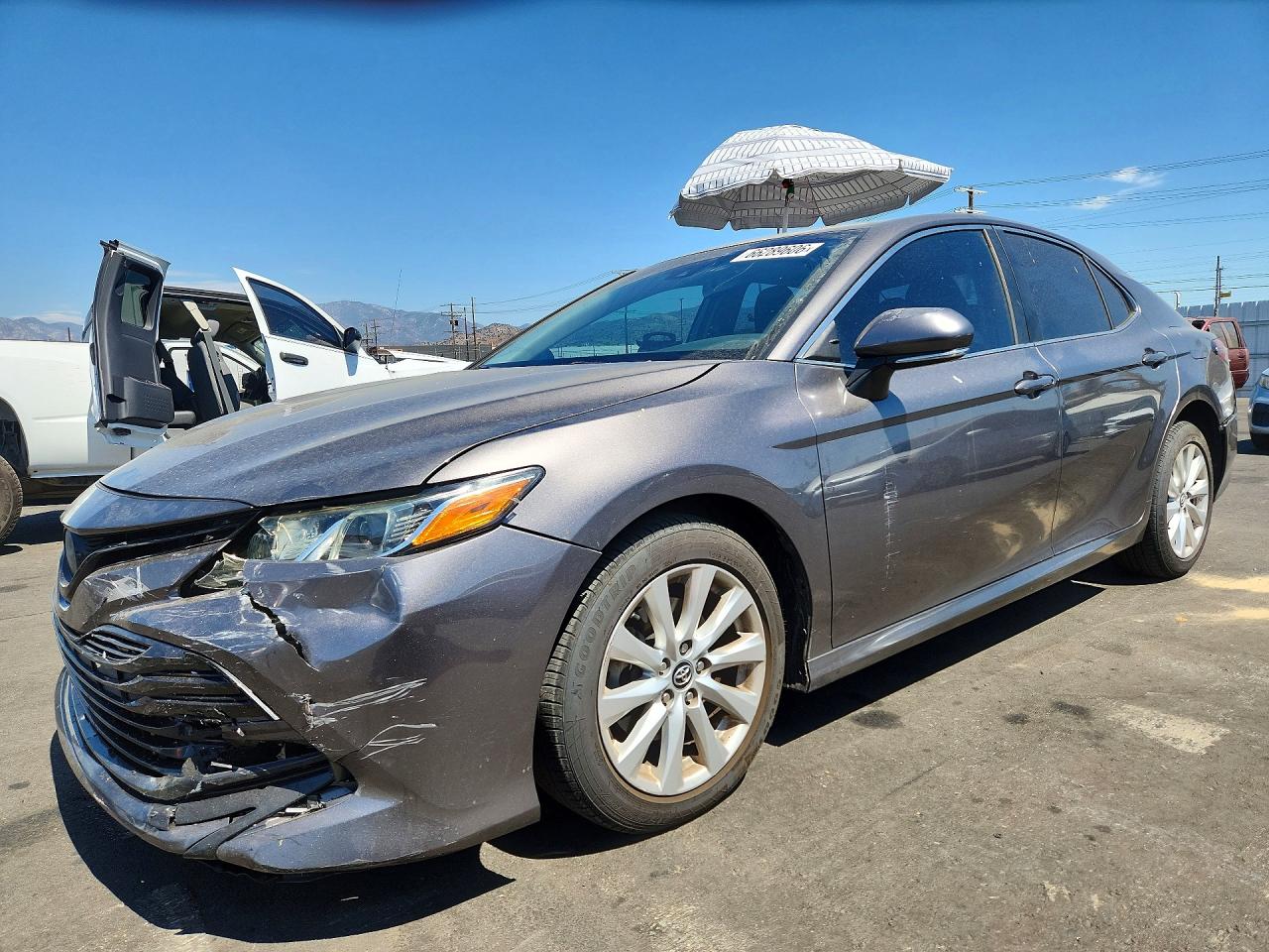 2018 TOYOTA CAMRY LE | 4T1B11HK5JU526325 | UPCARS