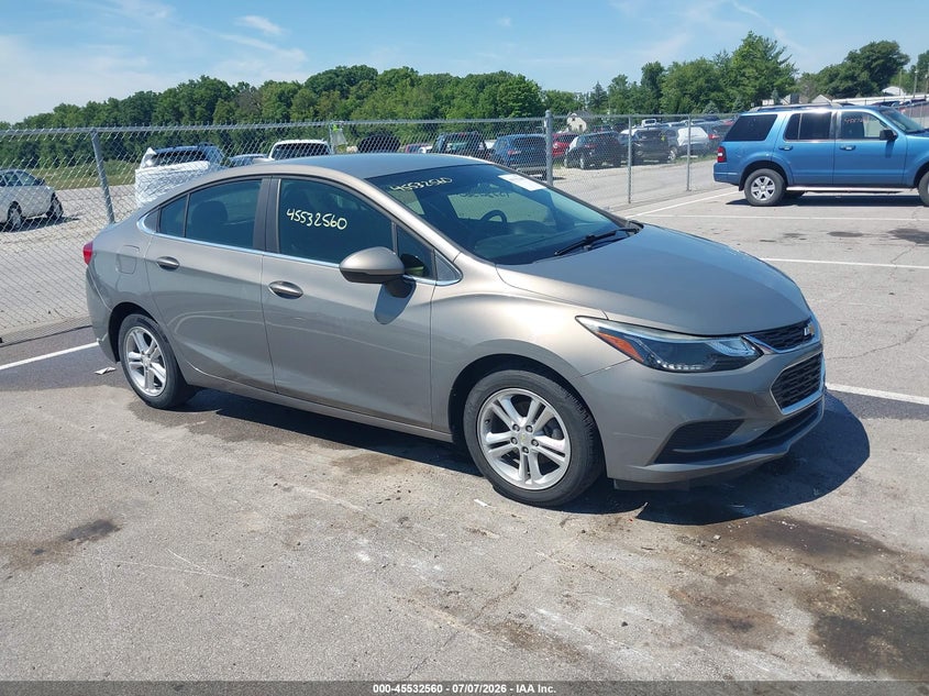 2018 CHEVROLET CRUZE LT AUTO | 1G1BE5SM1J7233832 | UPCARS