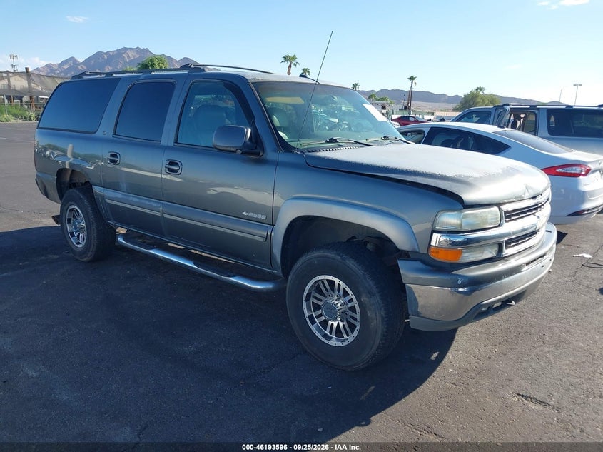 2000 CHEVROLET SUBURBAN LT | 3GNGK26U5YG170853 | UPCARS