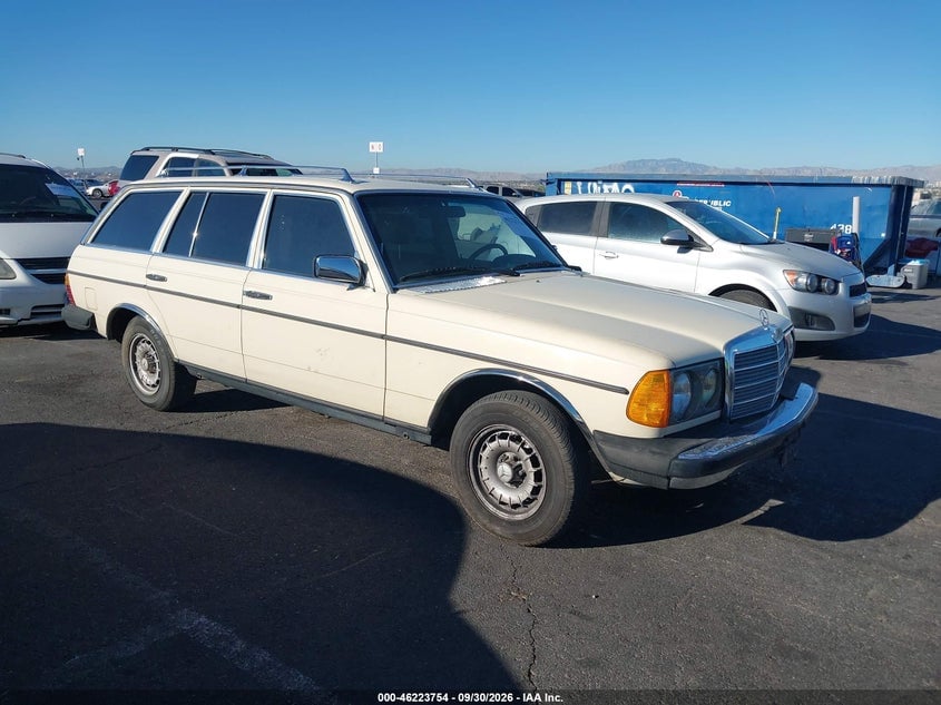 1982 MERCEDES-BENZ 300 TDT | WDBAB93A2CN006282 | UPCARS