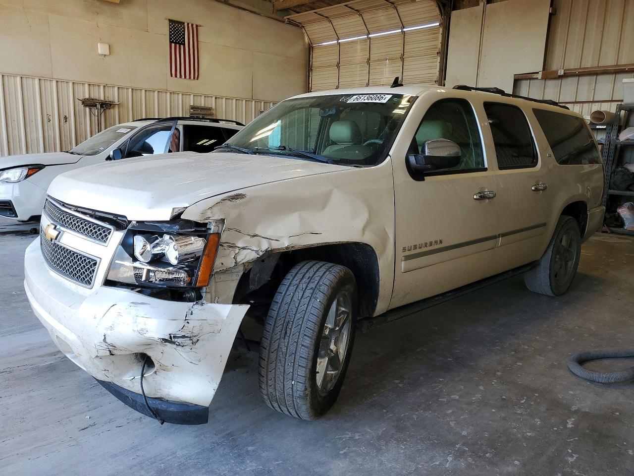 2013 CHEVROLET SUBURBAN C1500 LTZ | 1GNSCKE02DR366037 | UPCARS