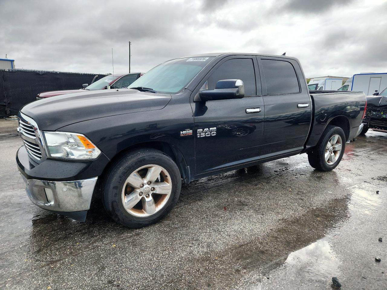 2017 RAM 1500 SLT | 1C6RR6LT8HS513428 | UPCARS
