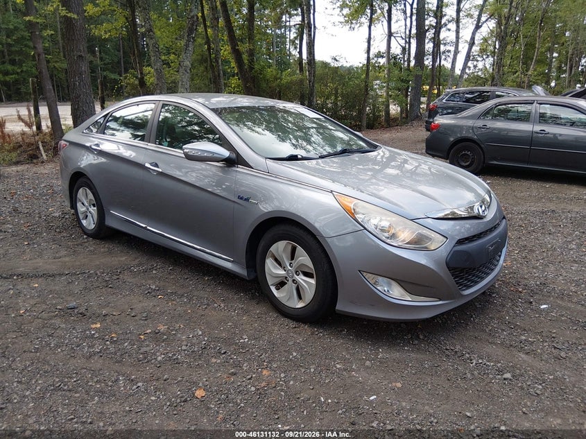 2015 HYUNDAI SONATA HYBRID | KMHEC4A40FA133832 | UPCARS