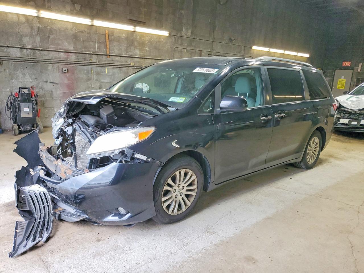 2015 TOYOTA SIENNA XLE 8-PASSENGER | 5TDYK3DC1FS642283 | UPCARS