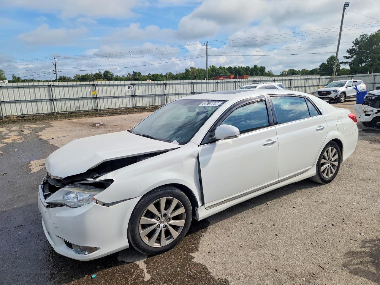 2011 TOYOTA AVALON LIMITED | 4T1BK3DB0BU401359 | UPCARS