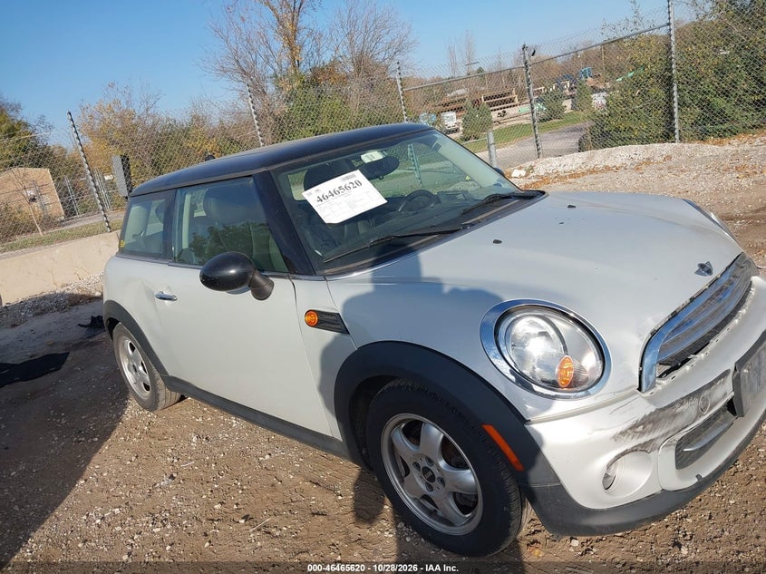 2011 MINI COOPER | WMWSU3C58BT253118 | UPCARS