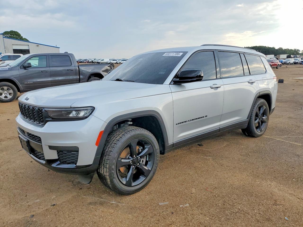 2023 JEEP GRAND CHER L LAREDO | 1C4RJKAG4P8822646 | UPCARS