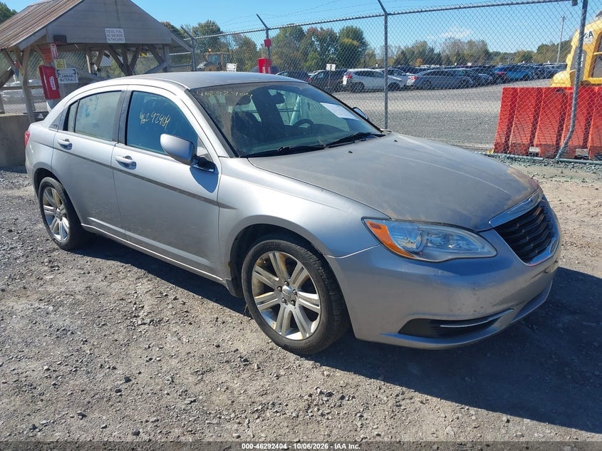 2013 CHRYSLER 200 LX | 1C3CCBAB9DN705893 | UPCARS