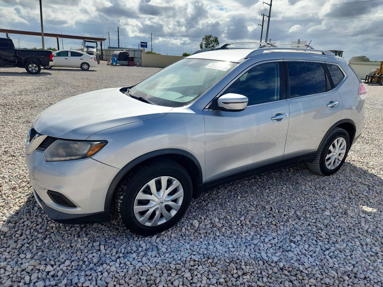 2016 NISSAN ROGUE S | KNMAT2MT2GP641342 | UPCARS