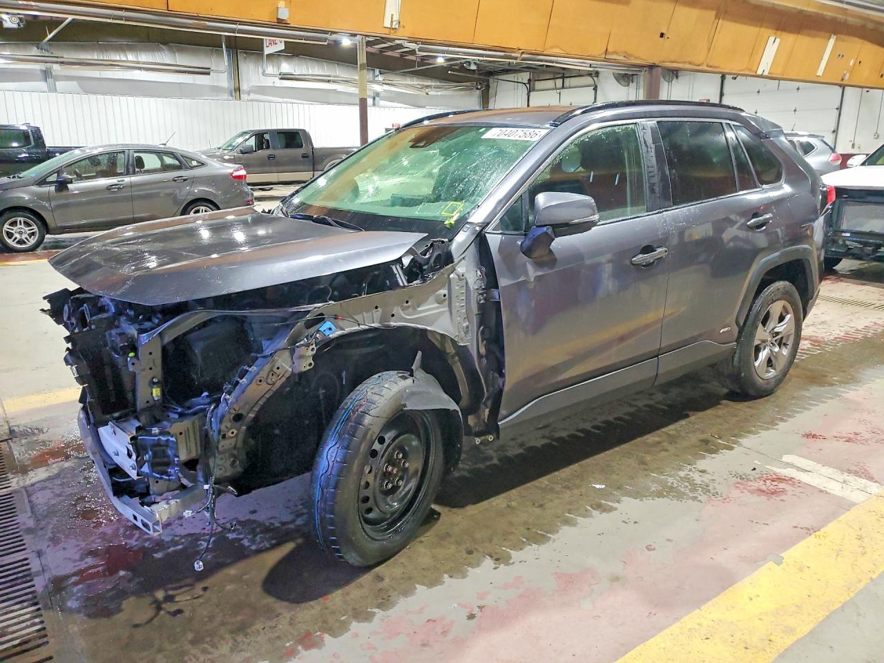 2022 TOYOTA RAV4 XLE | JTMRWRFV6NJ055695 | UPCARS