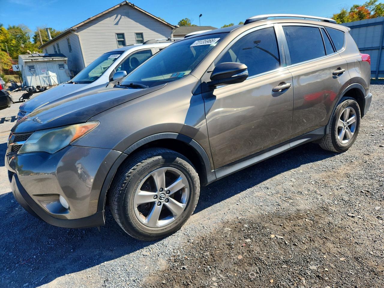 2015 TOYOTA RAV4 XLE | JTMRFREV1FD157701 | UPCARS