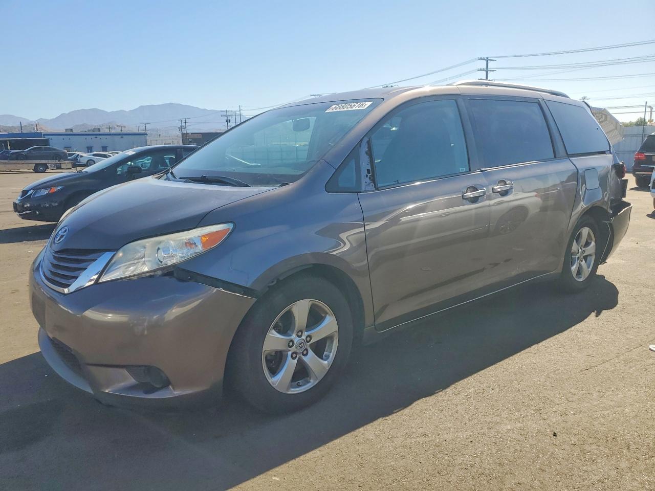 2015 TOYOTA SIENNA LE | 5TDKK3DC2FS592824 | UPCARS