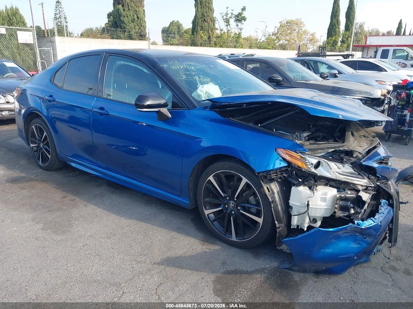2018 TOYOTA CAMRY XSE | 4T1B61HKXJU130294 | UPCARS