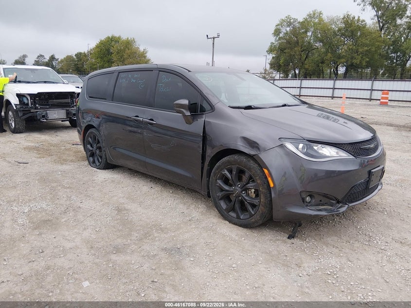 2018 CHRYSLER PACIFICA TOURING PLUS | 2C4RC1FG4JR353745 | UPCARS