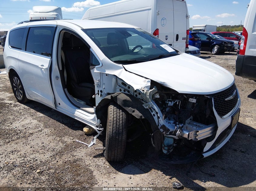 2023 CHRYSLER PACIFICA HYBRID TOURING L | 2C4RC1L79PR522980 | UPCARS
