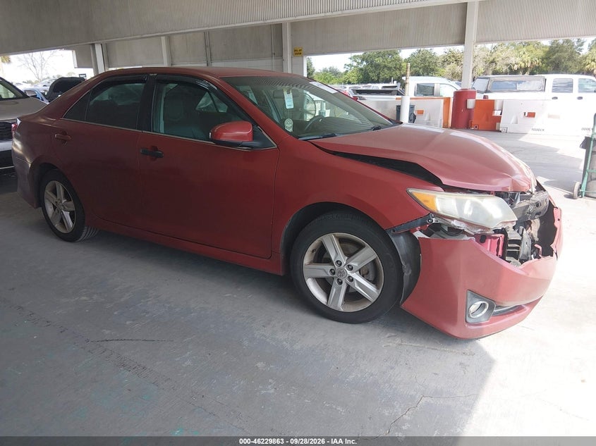 2014 TOYOTA CAMRY SE | 4T1BF1FK2EU832439 | UPCARS