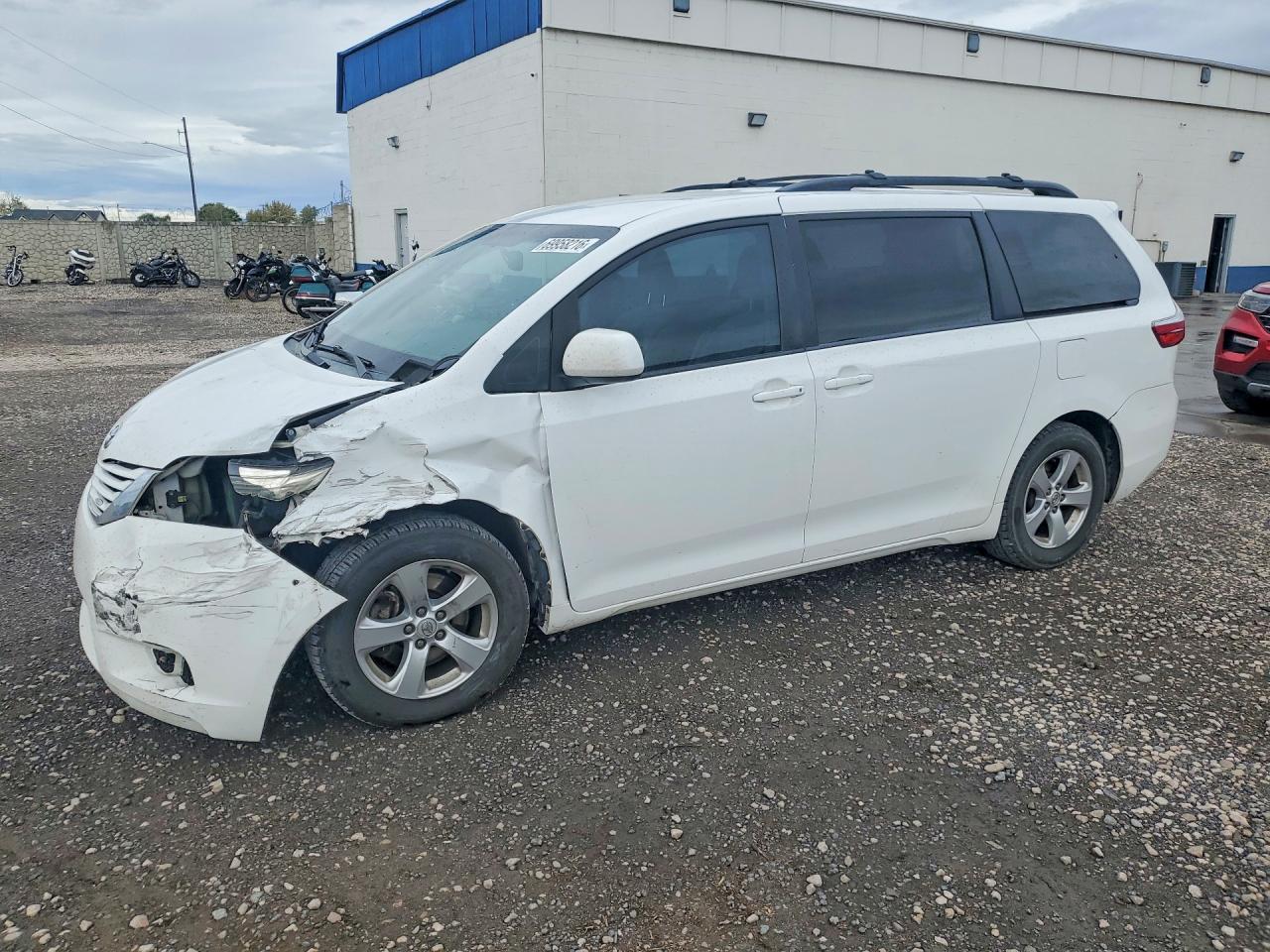 2015 TOYOTA SIENNA LE | 5TDKK3DC8FS620559 | UPCARS