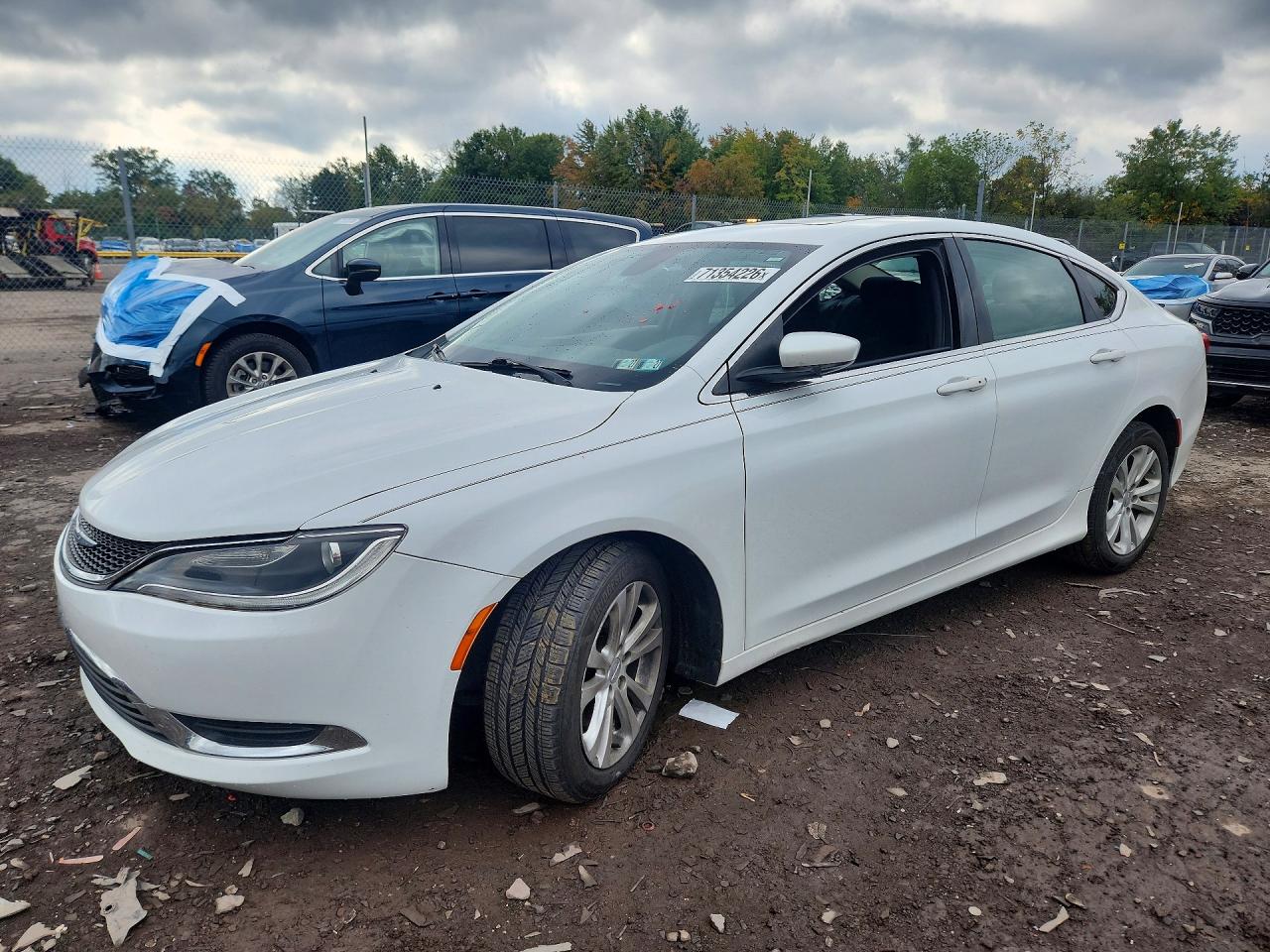 2016 CHRYSLER 200 LIMITED | 1C3CCCAB3GN137330 | UPCARS