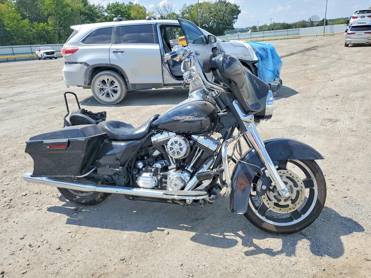 2013 HARLEY-DAVIDSON FL STREET GLIDE | 1HD1KBM16DB620485 | UPCARS