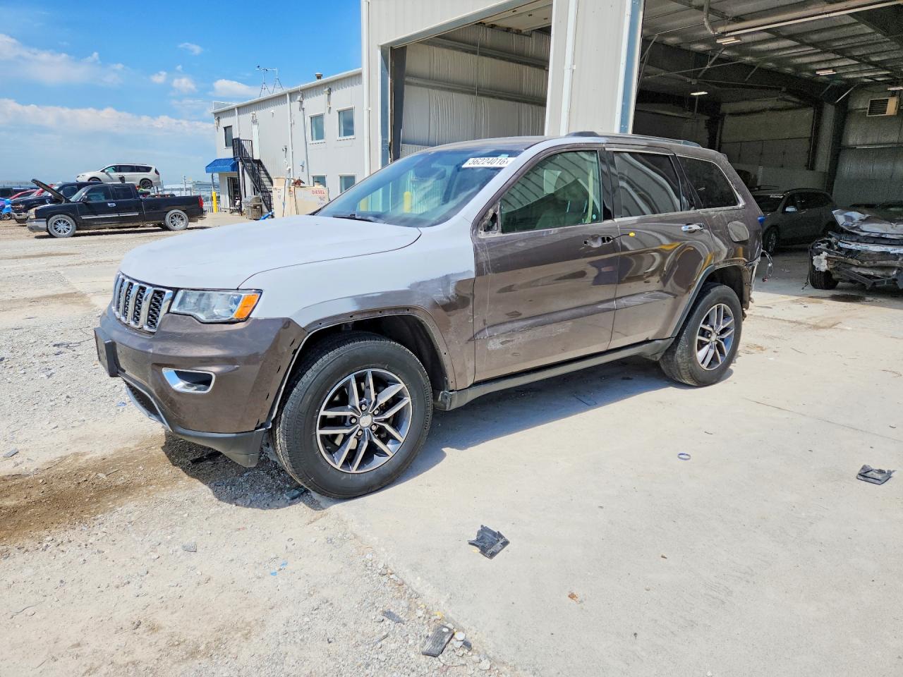 2018 JEEP CHEROKEE LIMITED | 1C4RJFBG1JC136249 | UPCARS