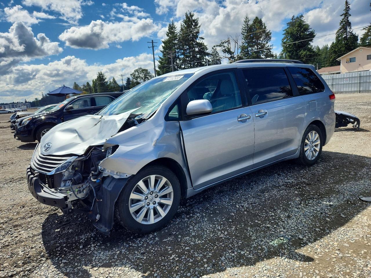 2011 TOYOTA SIENNA XLE 7-PASSENGER | 5TDDK3DC6BS007343 | UPCARS