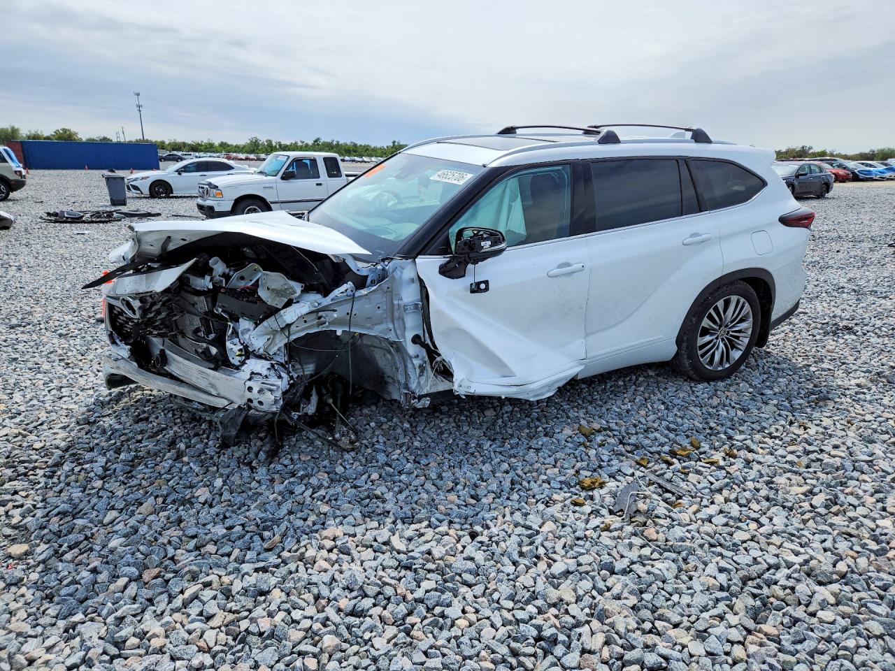 2025 TOYOTA HIGHLANDER PLATINUM | 5TDEBRCH3SS688078 | UPCARS