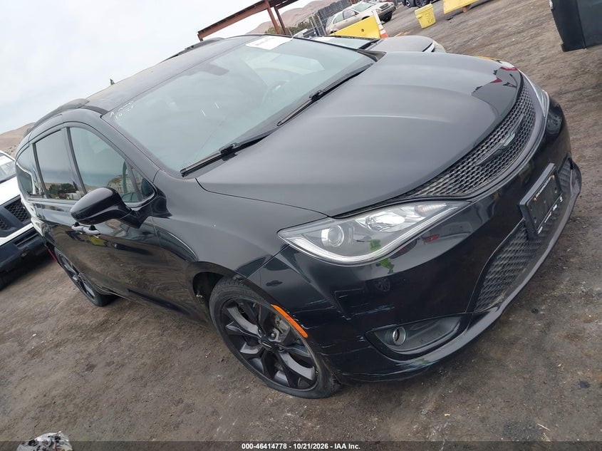2018 CHRYSLER PACIFICA TOURING PLUS | 2C4RC1FG2JR260061 | UPCARS