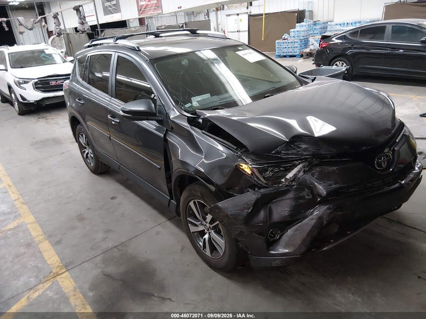 2016 TOYOTA RAV4 XLE | JTMWFREV6GJ083097 | UPCARS