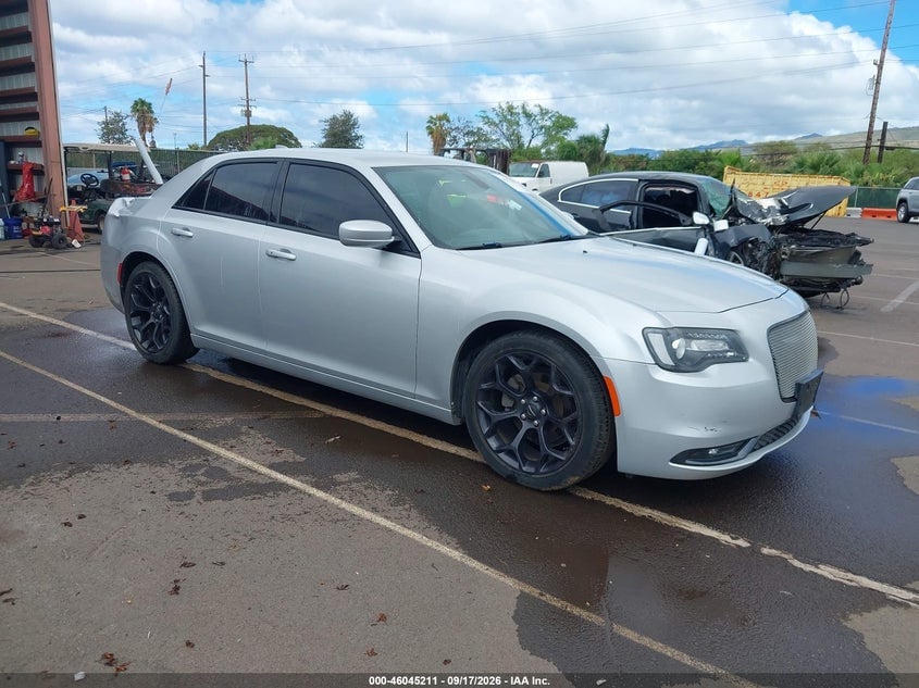 2019 CHRYSLER 300S | 2C3CCABGXKH648372 | UPCARS
