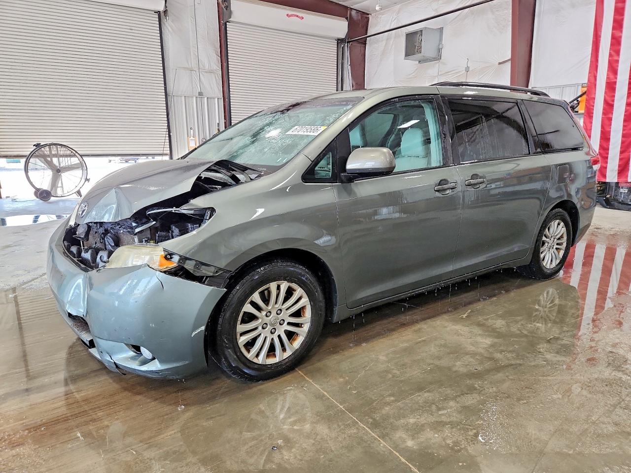 2014 TOYOTA SIENNA XLE 8-PASSENGER | 5TDYK3DCXES486307 | UPCARS