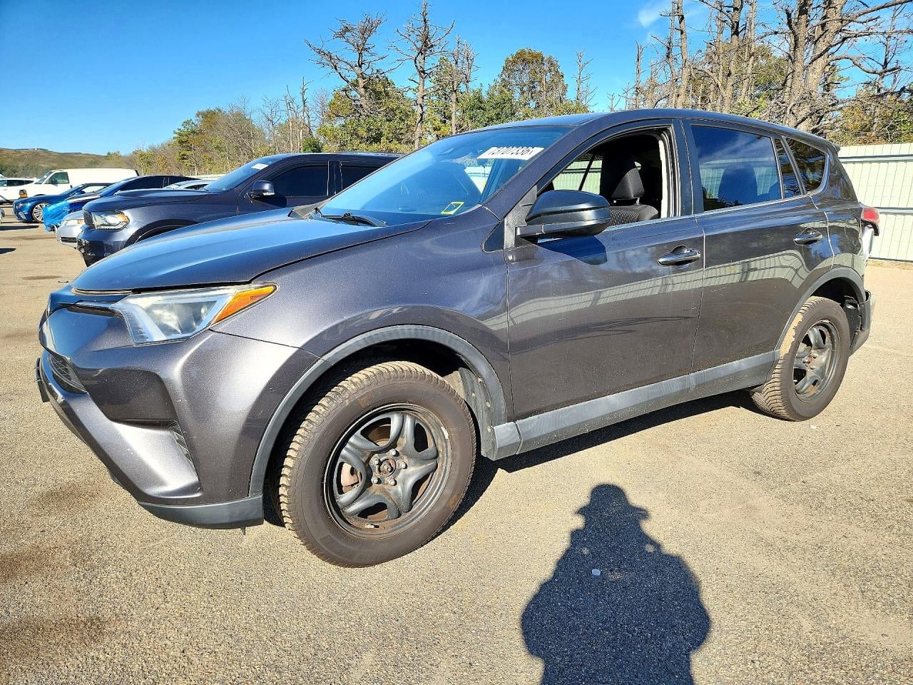 2018 TOYOTA RAV4 LE | 2T3BFREV6JW752461 | UPCARS