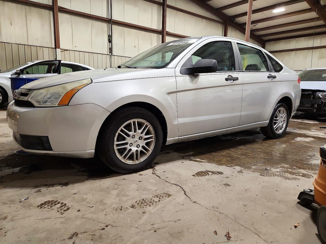 2010 FORD FOCU SE | 1FAHP3FN2AW144589 | UPCARS