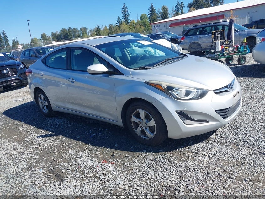 2015 HYUNDAI ELANTRA SE | 5NPDH4AE3FH615083 | UPCARS