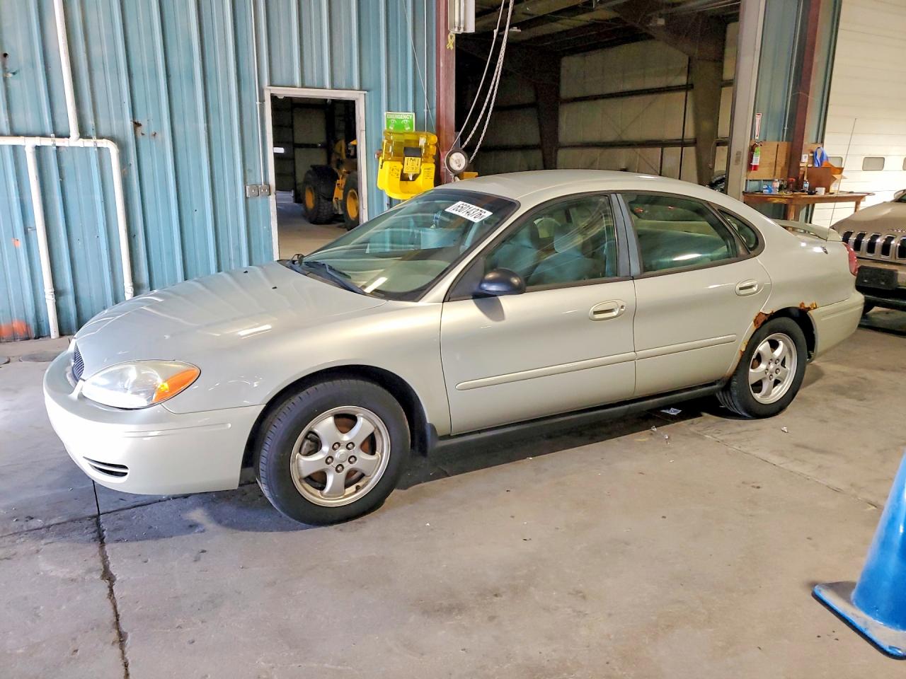 2006 FORD TAURU SE | 1FAFP53216A241283 | UPCARS
