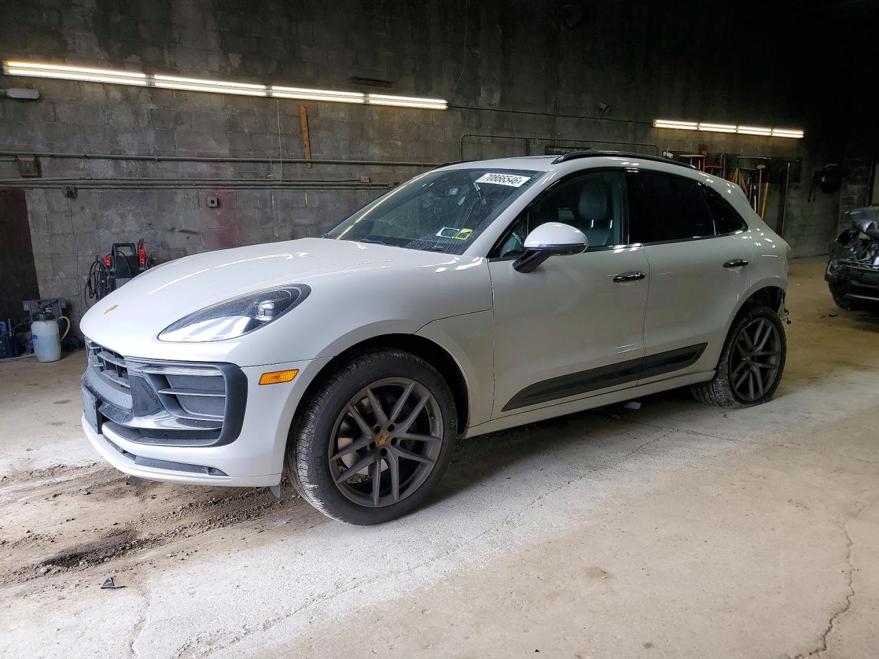 2023 PORSCHE MACAN BASE | WP1AA2A55PLB05017 | UPCARS